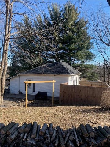 4502 Orchard Road, St Joseph, MO 64506