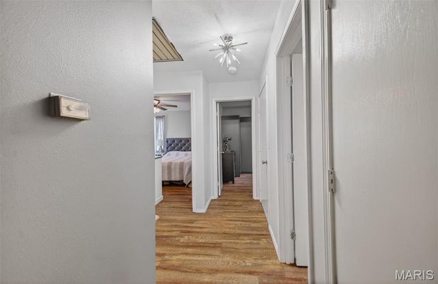 592 Center Avenue, Lebanon, MO 65536