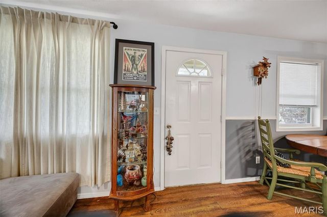 592 Center Avenue, Lebanon, MO 65536