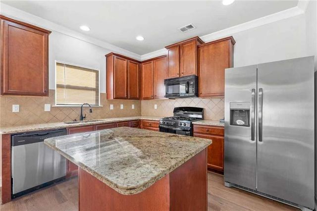 575 Highbranch Circle, Lawrenceville, GA 30044