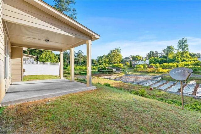 575 Highbranch Circle, Lawrenceville, GA 30044