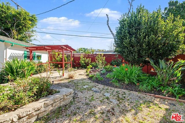 930 S Ridgeley Drive, Los Angeles, CA 90036