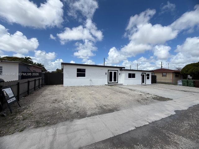 5168 E 8th Ln, Hialeah, FL 33013