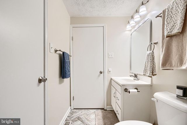 9779 DELTOM, Parkville, MD 21234