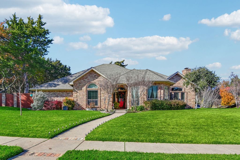 1807 Valley View Drive, Cedar Hill, TX 75104