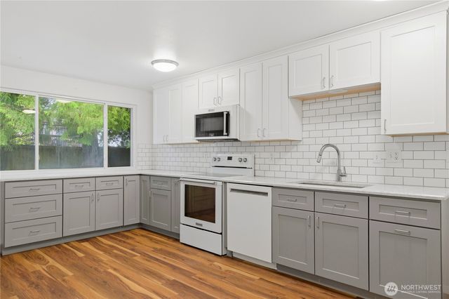 5625 N 40th Street, Tacoma, WA 98407