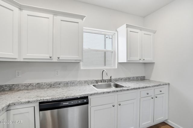 852 Faurot Avenue, Lima, OH 45801