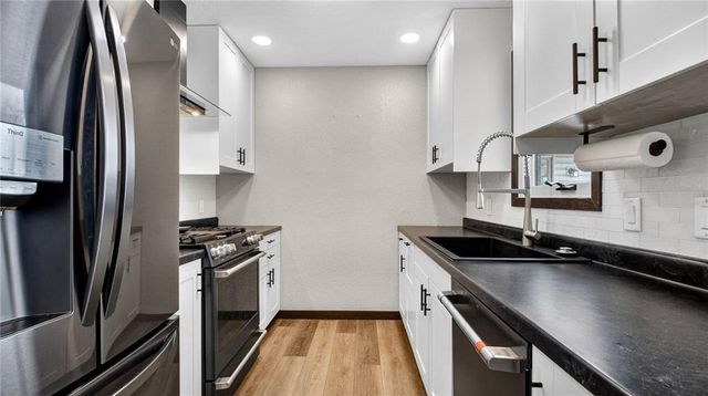 3352 McIvor Street, Eau Claire, WI 54701