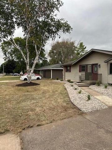 3352 McIvor Street, Eau Claire, WI 54701