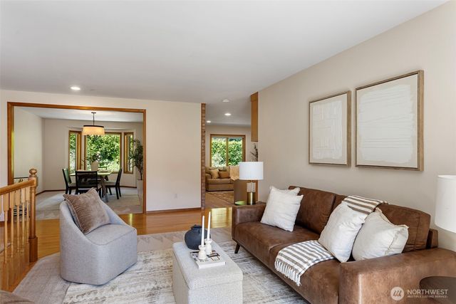 7810 175th Street SW, Edmonds, WA 98026