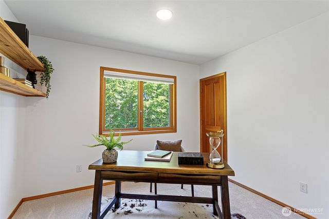 7810 175th Street SW, Edmonds, WA 98026