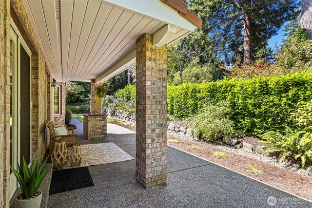 7810 175th Street SW, Edmonds, WA 98026