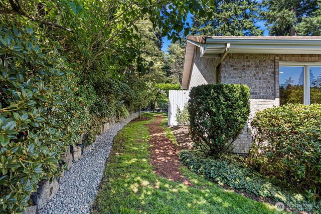 7810 175th Street SW, Edmonds, WA 98026