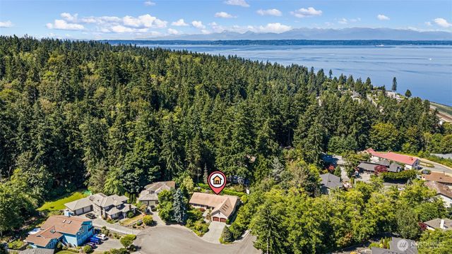 7810 175th Street SW, Edmonds, WA 98026
