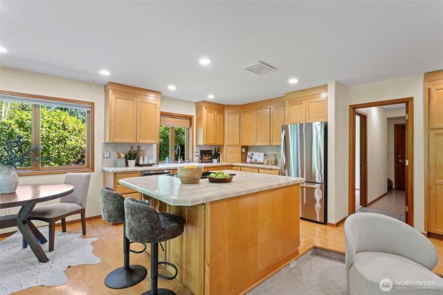 7810 175th Street SW, Edmonds, WA 98026