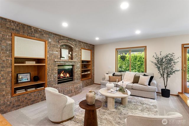 7810 175th Street SW, Edmonds, WA 98026
