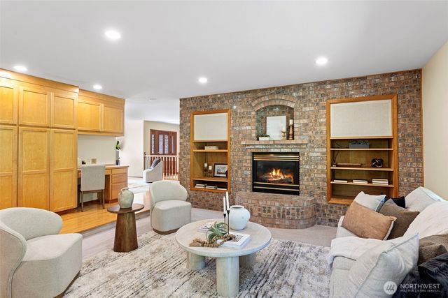 7810 175th Street SW, Edmonds, WA 98026