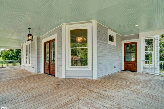 522 S Harper Street, Laurens, SC 29360