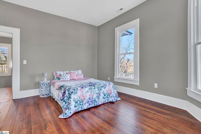 522 S Harper Street, Laurens, SC 29360