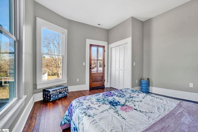 522 S Harper Street, Laurens, SC 29360