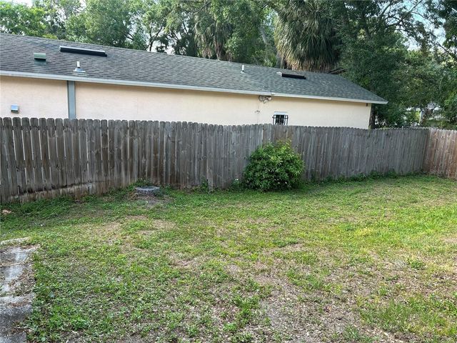 10013 OSLIN STREET, Tampa, FL 33615