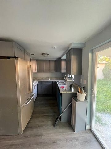 10013 OSLIN STREET, Tampa, FL 33615