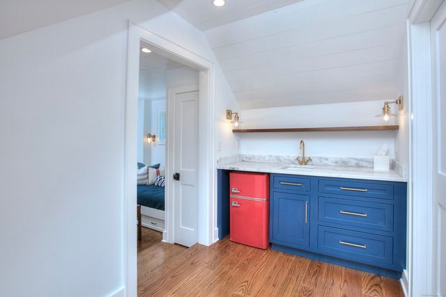 28 Clinton Avenue, Westport, CT 06880