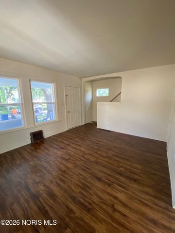 142 S Detroit Avenue, Toledo, OH 43609