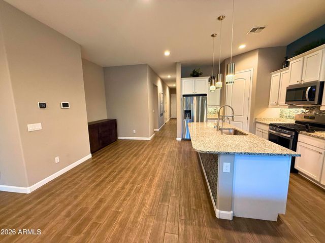 27941 N 19TH Drive, Phoenix, AZ 85085