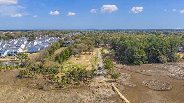 8 Yellow House Road, Charleston, SC 29492