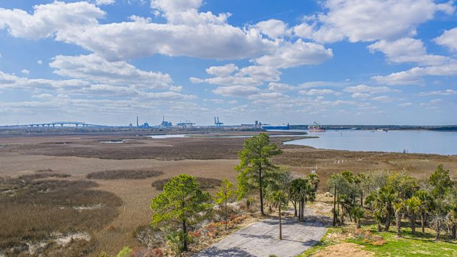 8 Yellow House Road, Charleston, SC 29492