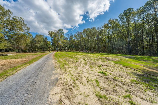 8 Yellow House Road, Charleston, SC 29492