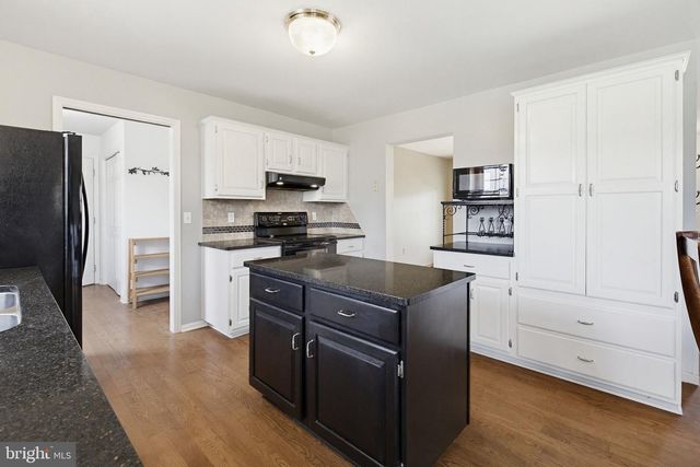 5789 CEDAR GLEN DR, Narvon, PA 17555