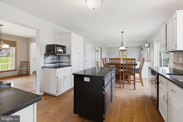 5789 CEDAR GLEN DR, Narvon, PA 17555