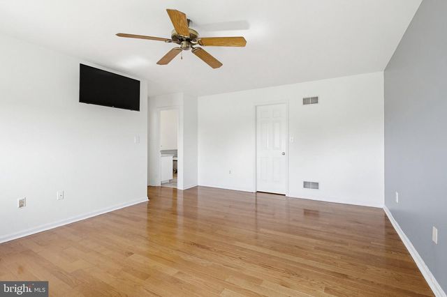 5789 CEDAR GLEN DR, Narvon, PA 17555