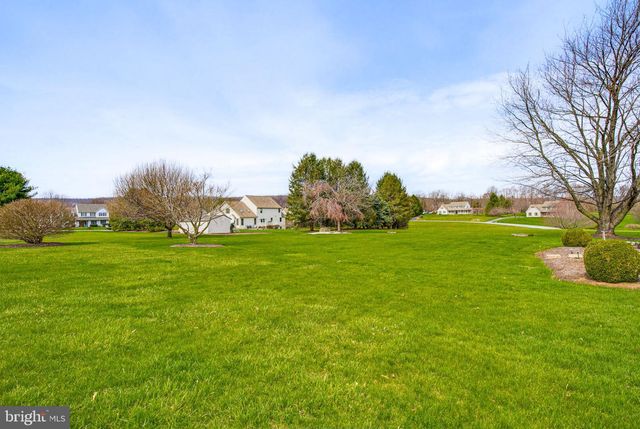 5789 CEDAR GLEN DR, Narvon, PA 17555