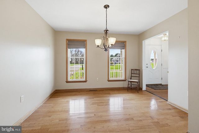5789 CEDAR GLEN DR, Narvon, PA 17555