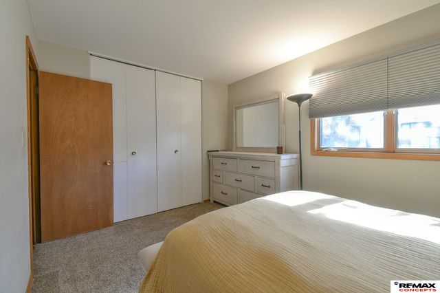 7000 S Wedgewood Drive, Lincoln, NE 68510