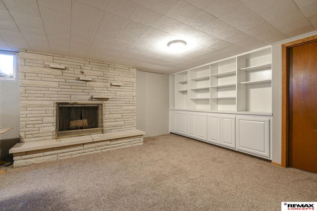 7000 S Wedgewood Drive, Lincoln, NE 68510