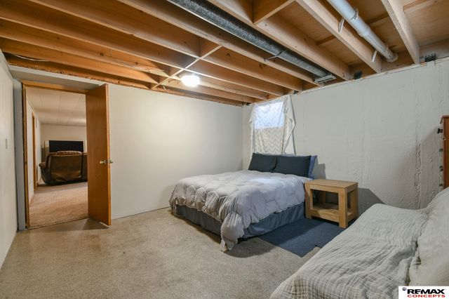 7000 S Wedgewood Drive, Lincoln, NE 68510