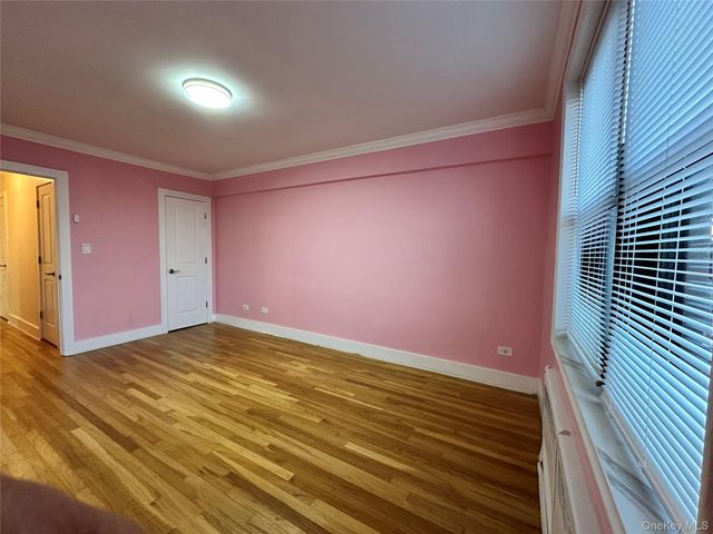 150-29 72 Road 6, Flushing, NY 11367