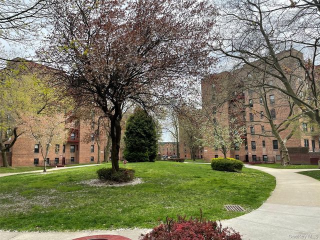 150-29 72 Road 6, Flushing, NY 11367