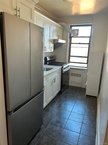 150-29 72 Road 6, Flushing, NY 11367