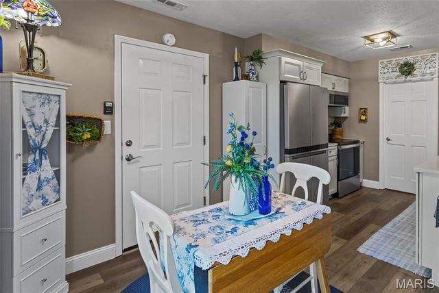 1324 Normandy Drive, Godfrey, IL 62035