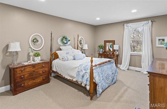 1324 Normandy Drive, Godfrey, IL 62035