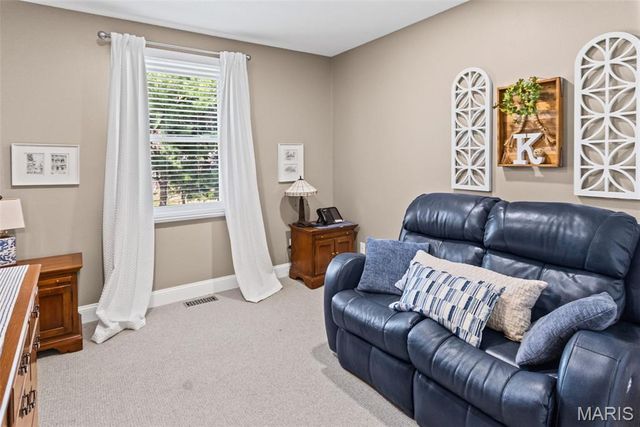 1324 Normandy Drive, Godfrey, IL 62035