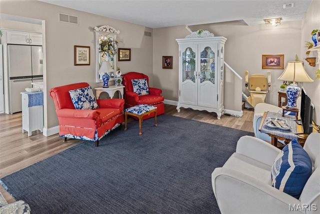 1324 Normandy Drive, Godfrey, IL 62035