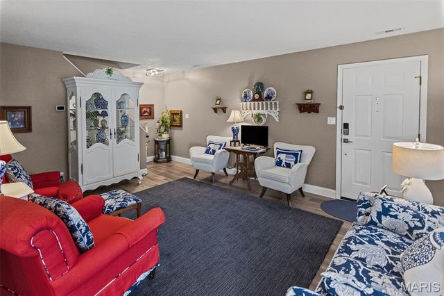1324 Normandy Drive, Godfrey, IL 62035