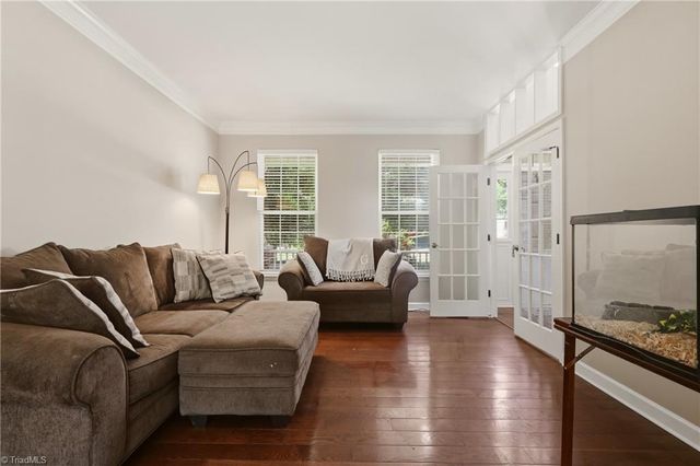 102 Farriers Lane, Jamestown, NC 27282