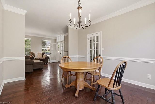 102 Farriers Lane, Jamestown, NC 27282